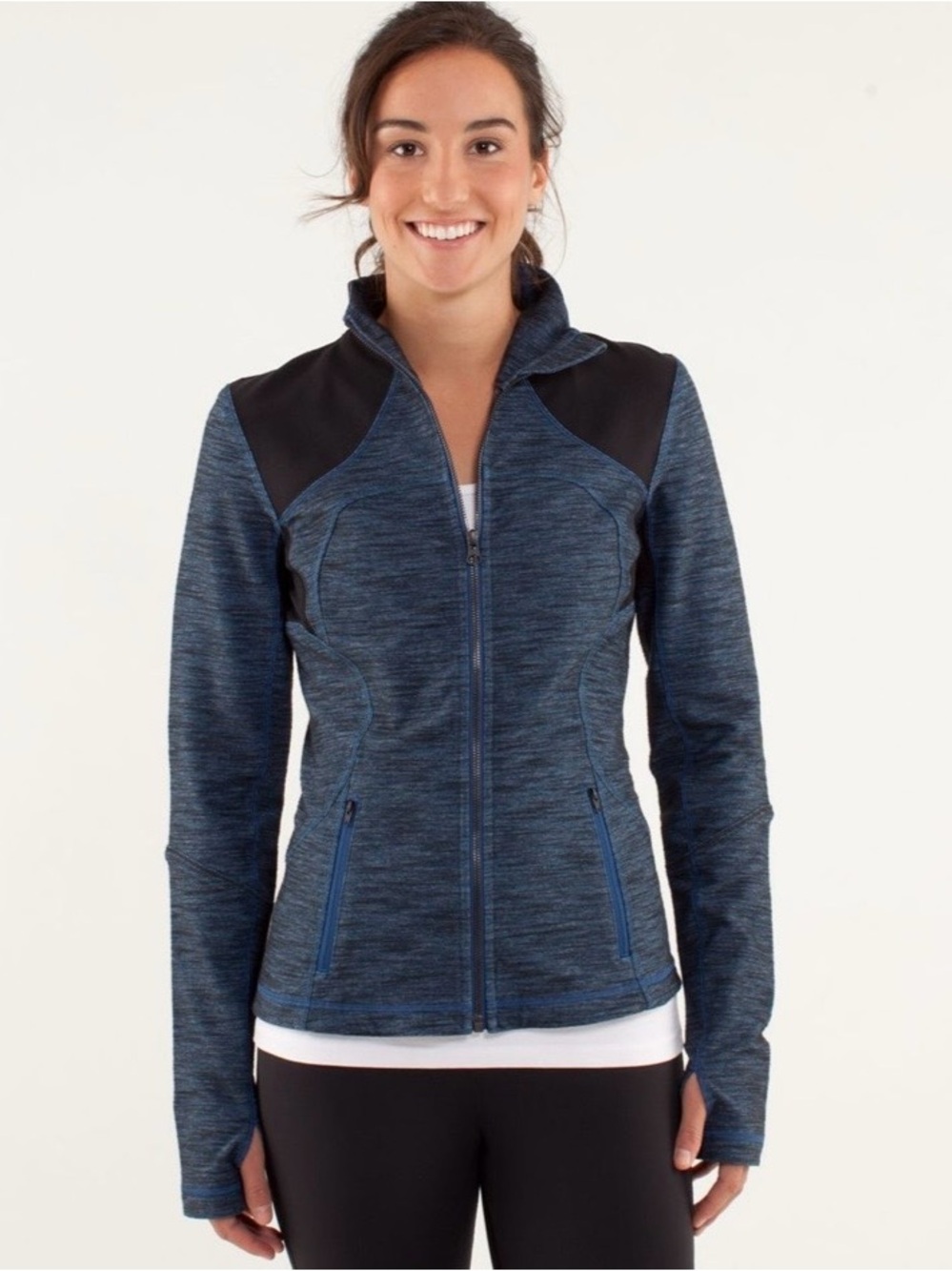 Lululemon Forme Jacket
Reversible Slub Denim Limitless Blue size 6 EUC